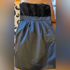 Strapless velvet top cocktail dress, size 6